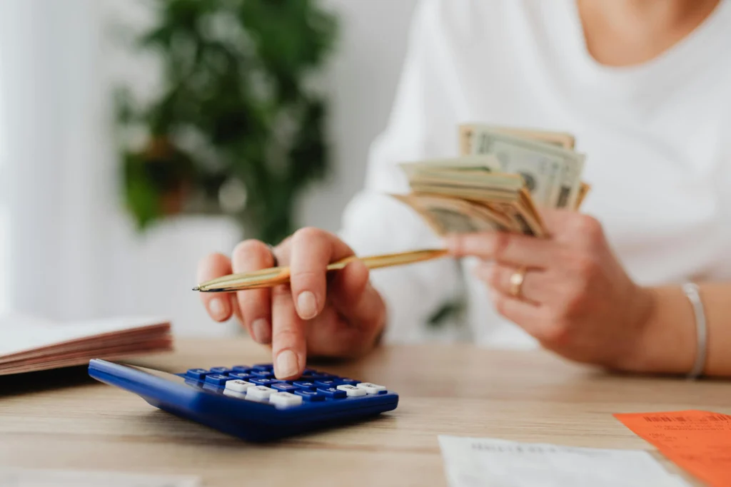 Differences Between Net Income and Net Revenue in UAE 2 Differences Between Net Income and Net Revenue in UAE