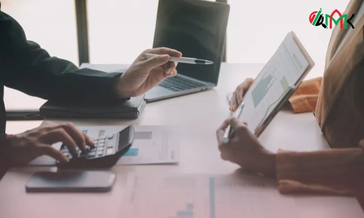 Choose the best Auditors in Dubai Textile Village, UAE